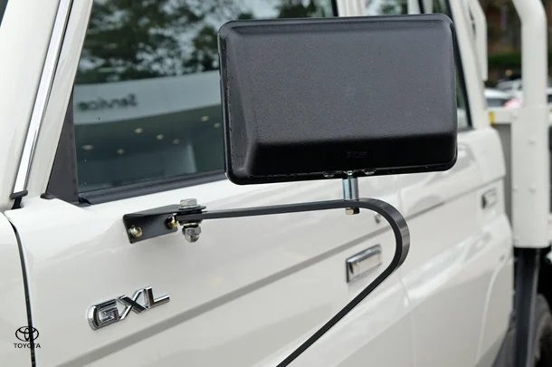 2025 Toyota LC MILITARY GXL image 18