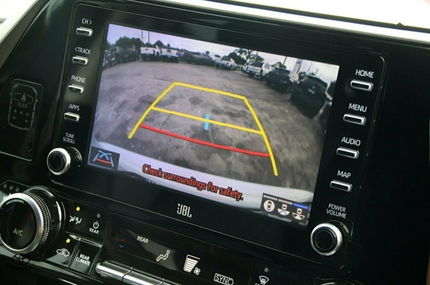 2022 Toyota Kluger Hybrid AWD GRANDE image 13