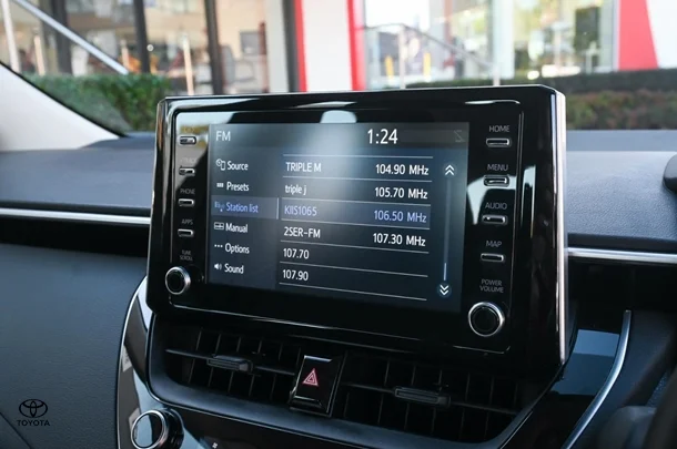 2021 TOYOTA Corolla Sedan SX image 40