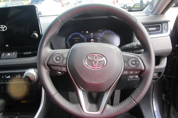 2022 Toyota Rav4 Hybrid Cruiser 2WD image 14