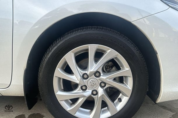 2016 Toyota Corolla Ascent Sport image 10