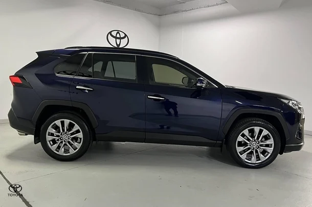 2023 Toyota RAV4 Cruiser 2WD image 4