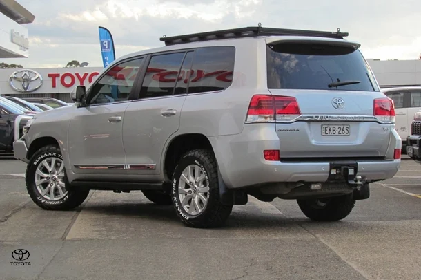 2020 Toyota Landcruiser Sahara image 4