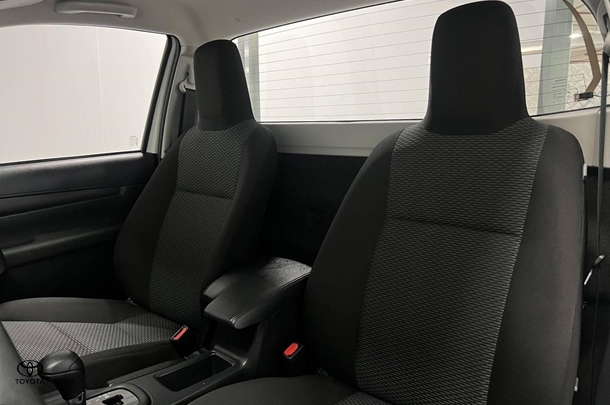 2024 Toyota Hilux Workmate image 16
