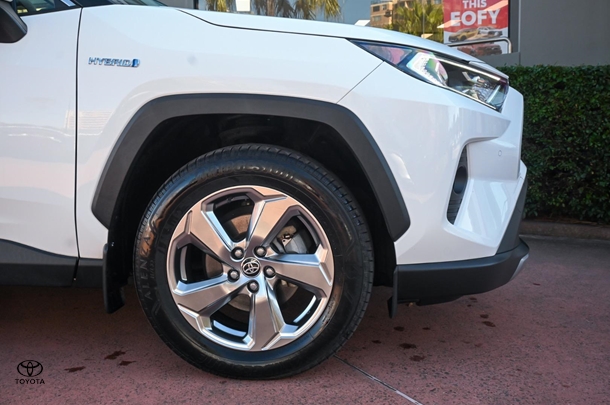 2020 TOYOTA RAV4 Hybrid GXL-2WD image 22