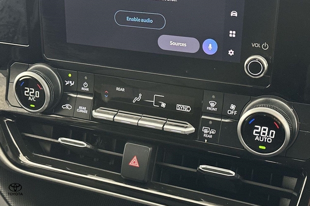 2024 Toyota Kluger Hybrid GX AWD image 24