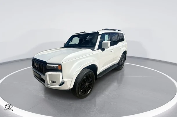 2024 Toyota Prado VX image 4
