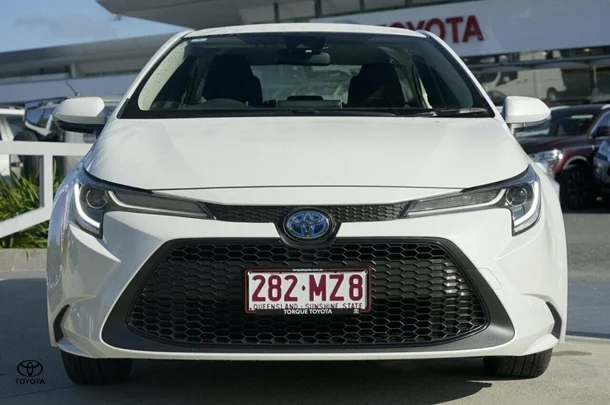 2020 Toyota Corolla Sedan Hybrid SX image 4