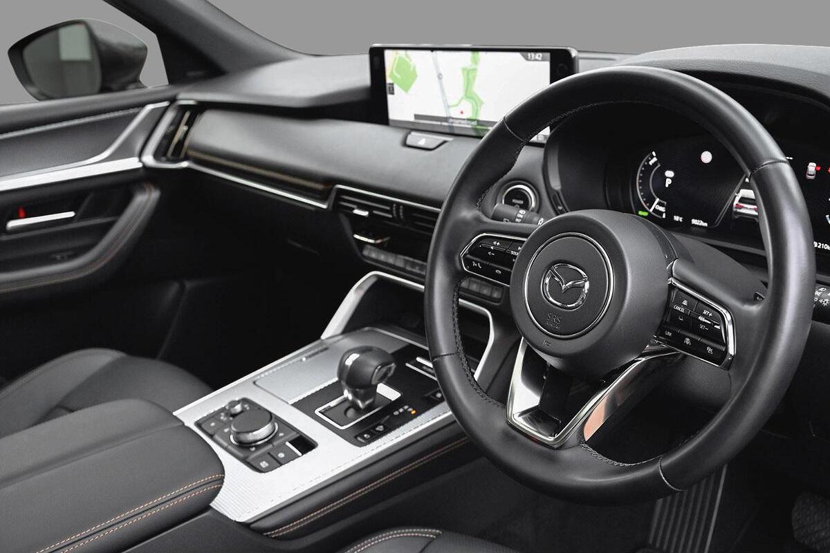 2024 Mazda CX-60 P50e Azami KH Series Auto i-ACTIV AWD image 6