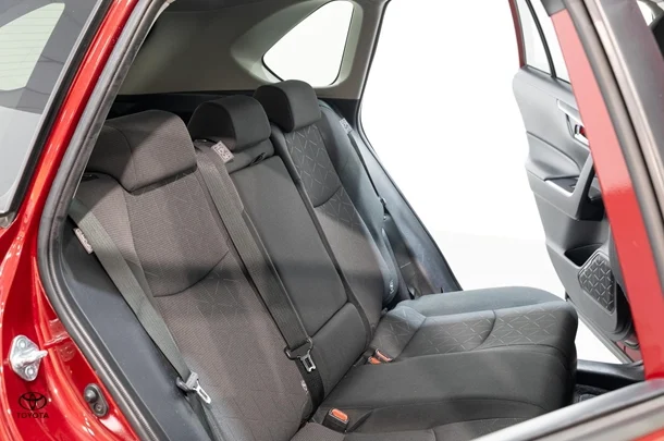 2022 Toyota RAV4 Hybrid GXL-2WD image 17