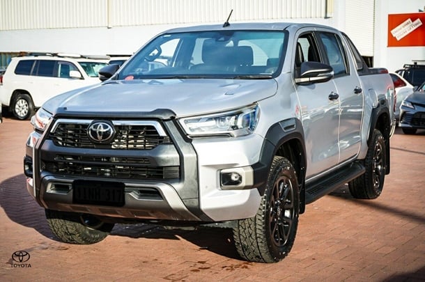2021 Toyota Hilux 4x4 Rogue image 4