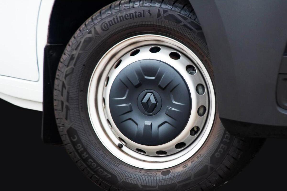 2025 Renault Master Pro 110kW LWB Auto MY25 image 8