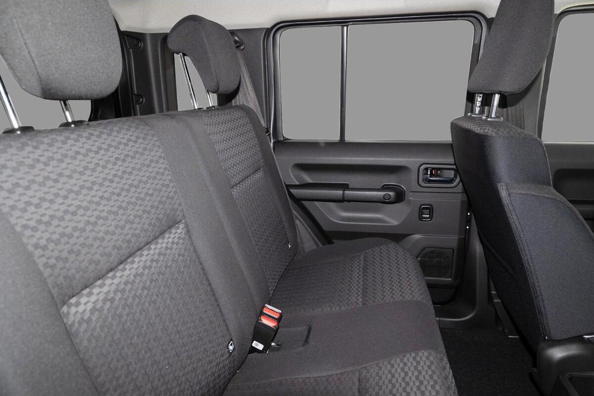 2024 Suzuki Jimny XL Manual 4x4 image 8