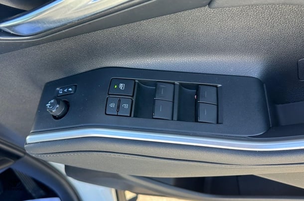 2024 Toyota Kluger Hybrid GXL AWD image 16