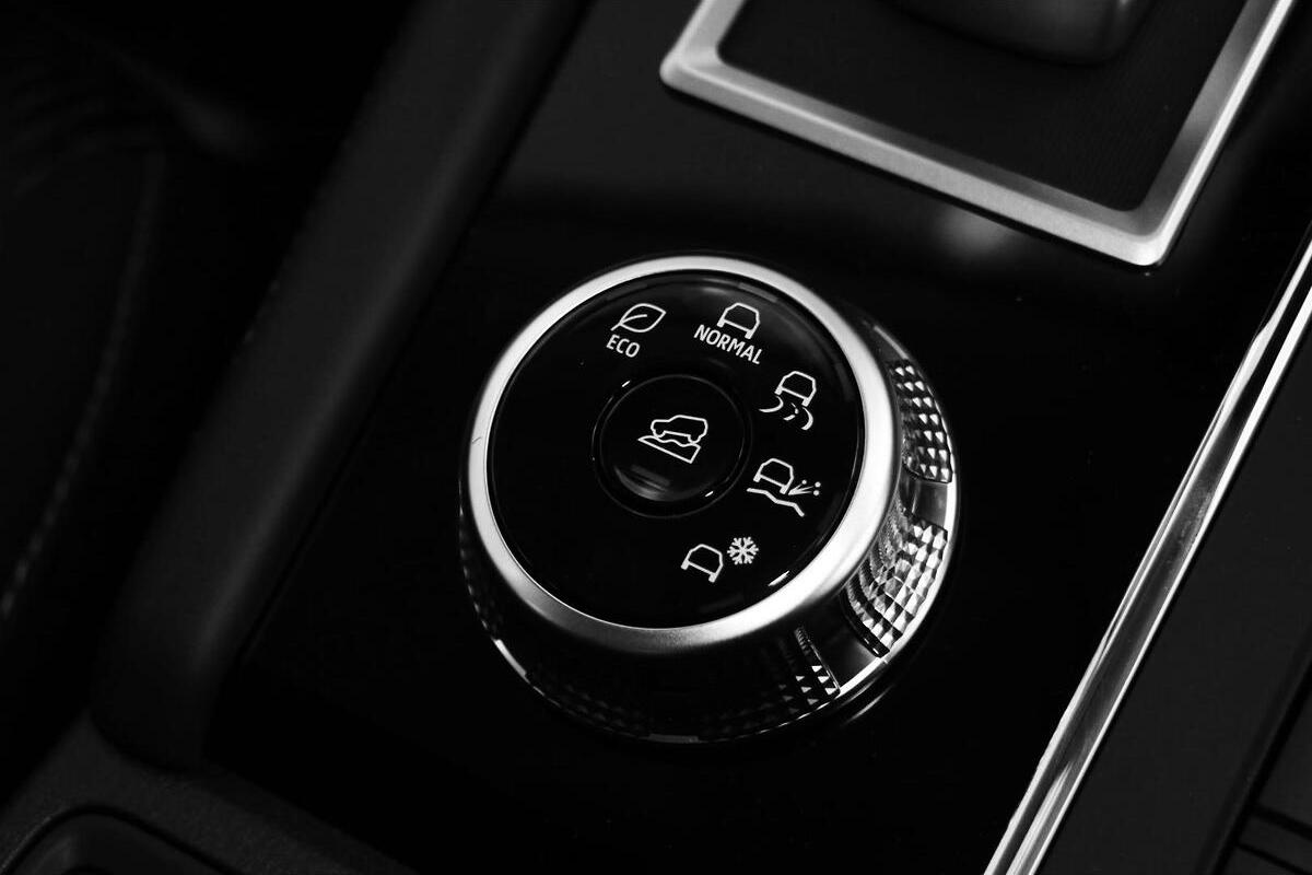 2024 Mitsubishi Outlander ES ZM Auto 2WD MY24 image 13