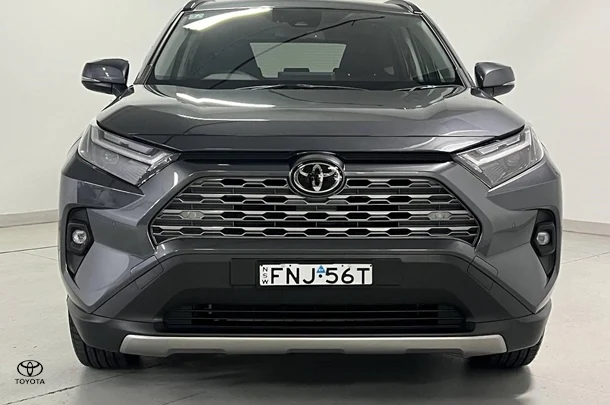 2024 Toyota Rav4 Hybrid GXL-2WD image 3