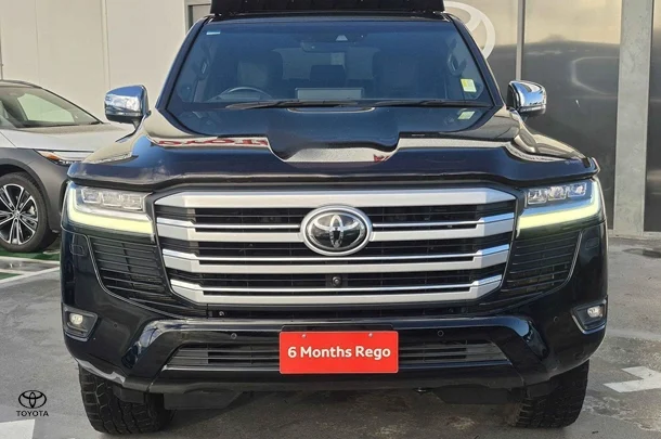 2021 Toyota Landcruiser Sahara image 3