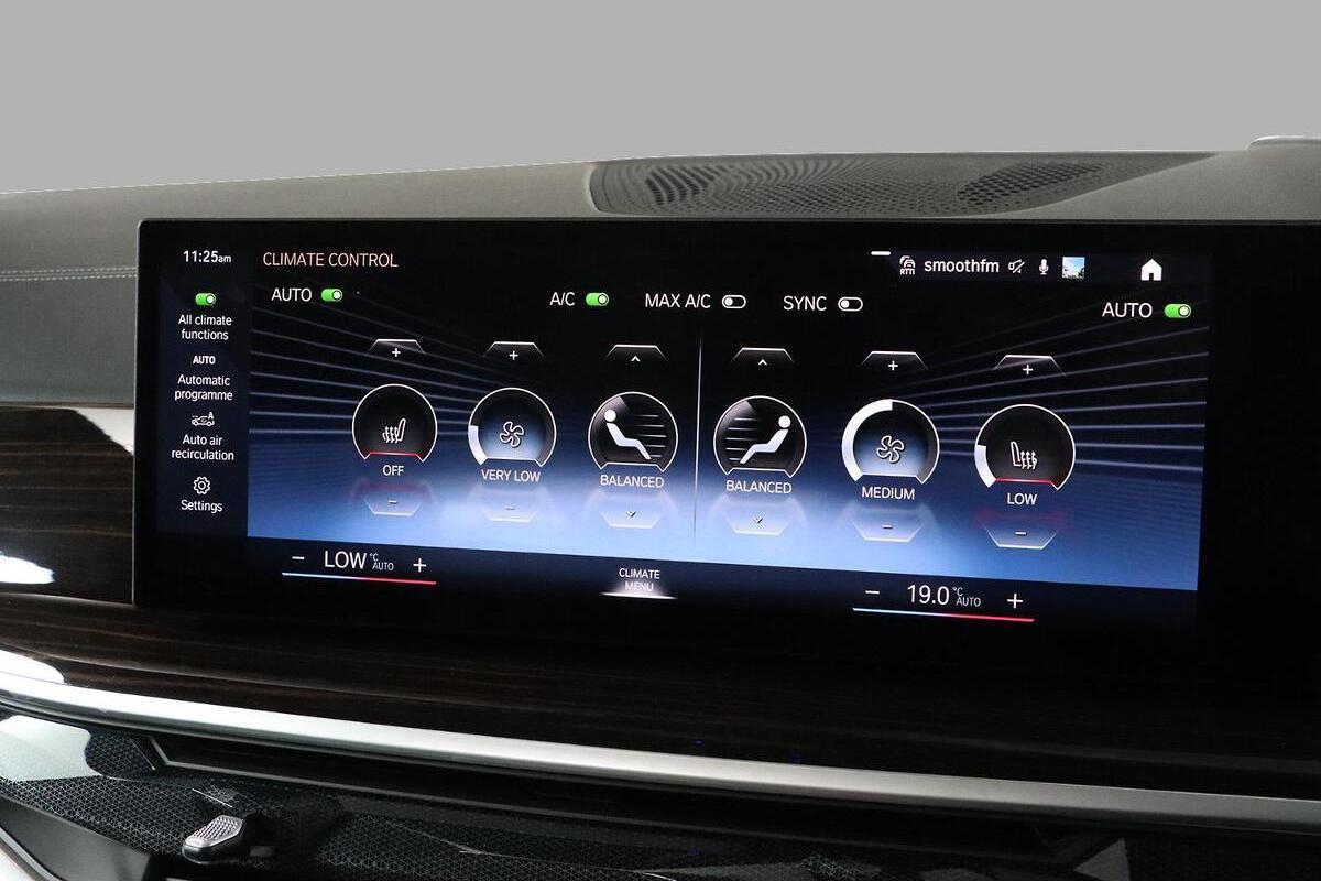 2024 BMW X5 xDrive50e M Sport G05 LCI Auto 4x4 image 12