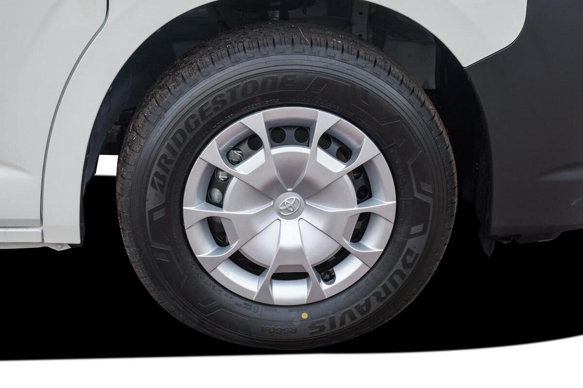 2024 Toyota Hiace Commuter Super LWB Auto image 8