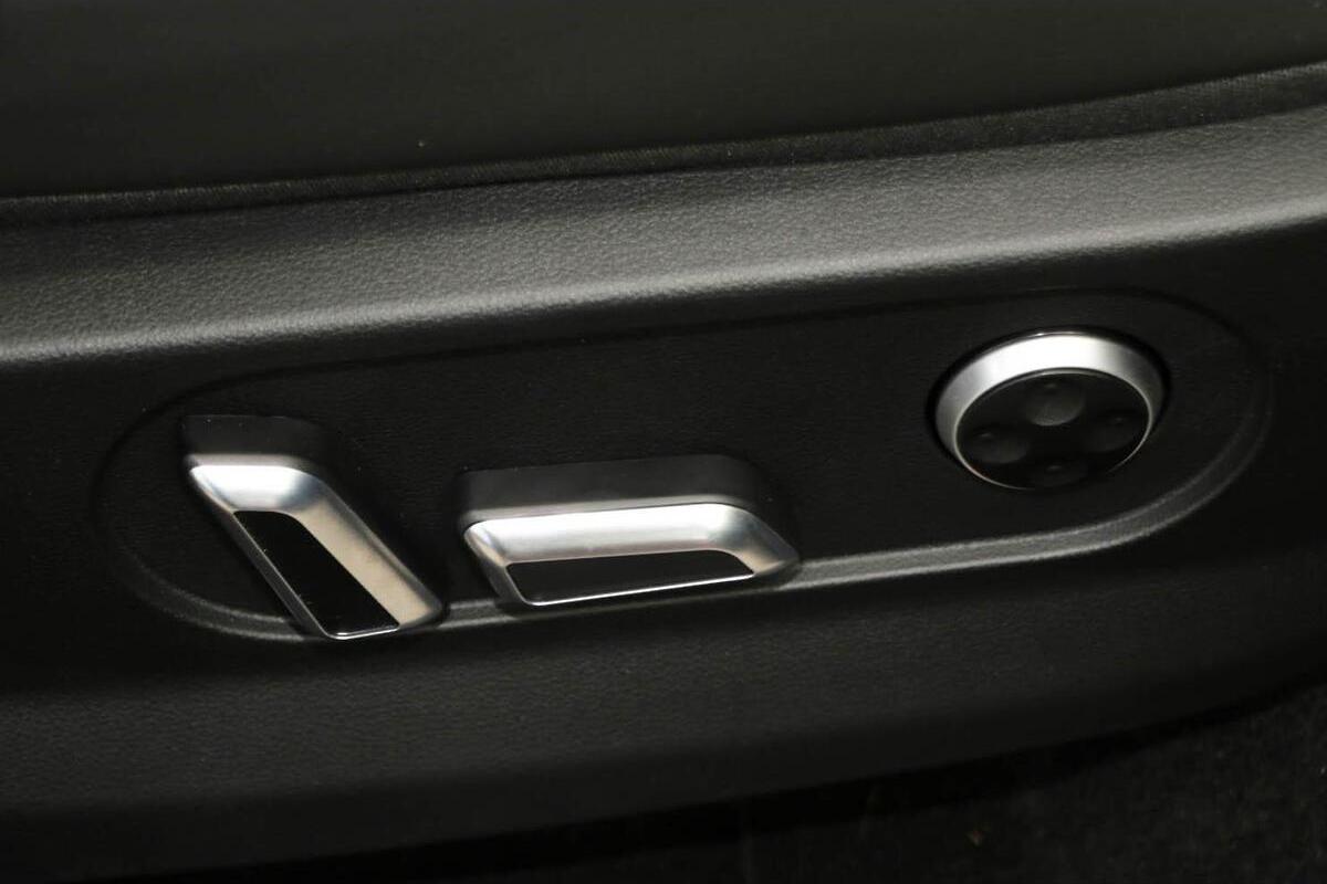 2024 GWM Cannon Alpha Ultra Auto 4WD Dual Cab image 12