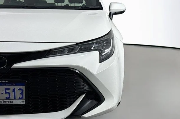 2019 Toyota Corolla Ascent Sport image 3
