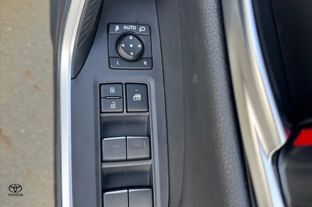 2025 Toyota Rav4 Hybrid Cruiser-AWD image 31