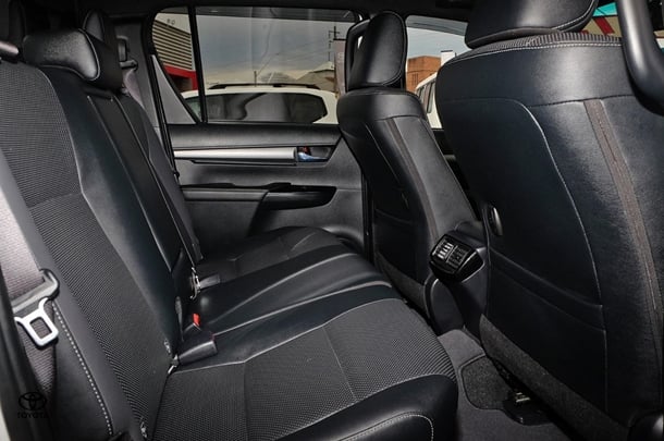 2023 Toyota HILUX Rogue image 9