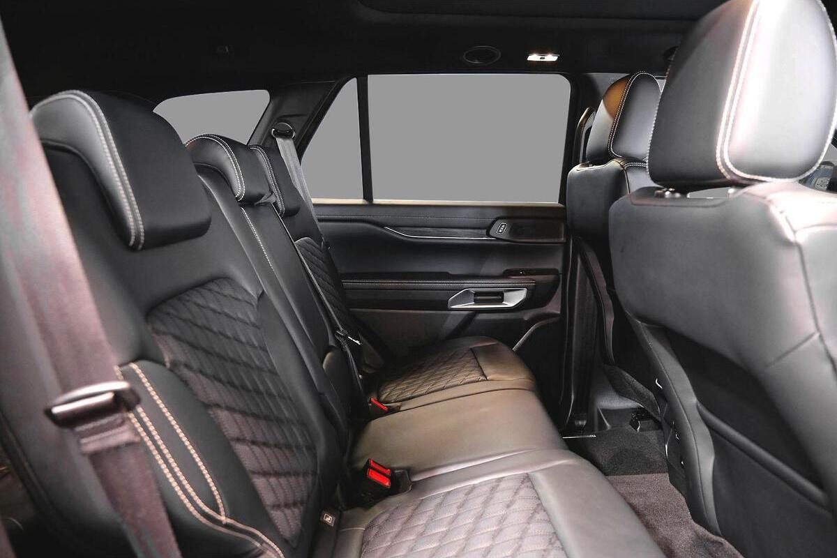 2024 Ford Everest Platinum Auto FullTime 4WD DR MY25.25 image 9