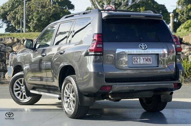 2018 Toyota Prado Kakadu image 3