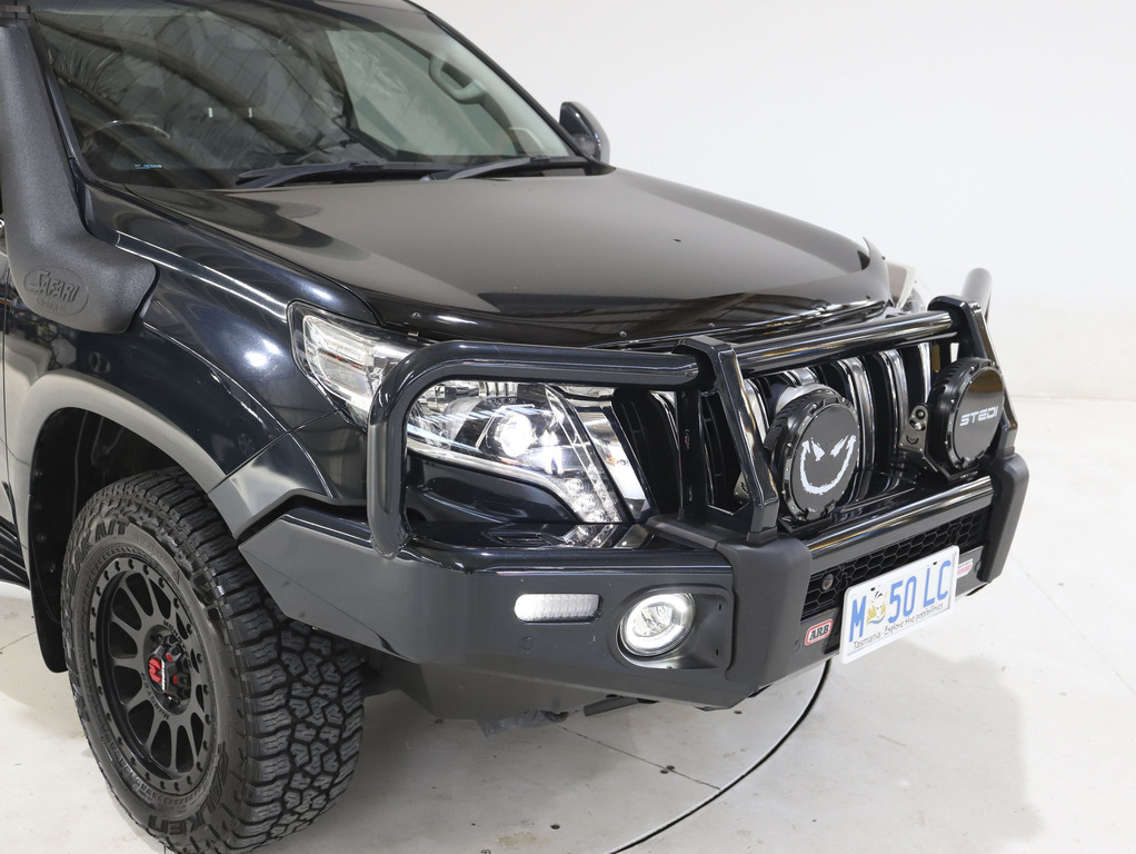 2017 Toyota Prado Kakadu image 30