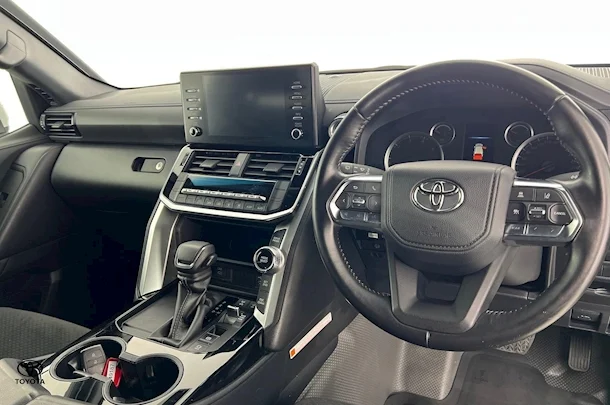 2022 Toyota Landcruiser GX image 13