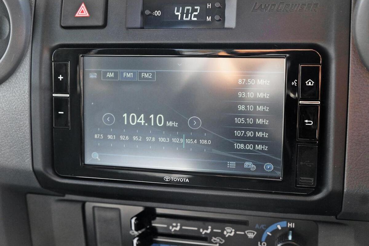 2024 Toyota Landcruiser GXL Manual 4x4 image 11