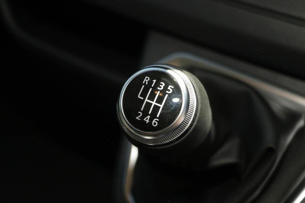 2024 Renault Trafic Pro SWB Manual MY24 image 19