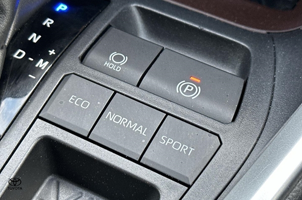 2022 Toyota RAV4 Cruiser 2WD image 29