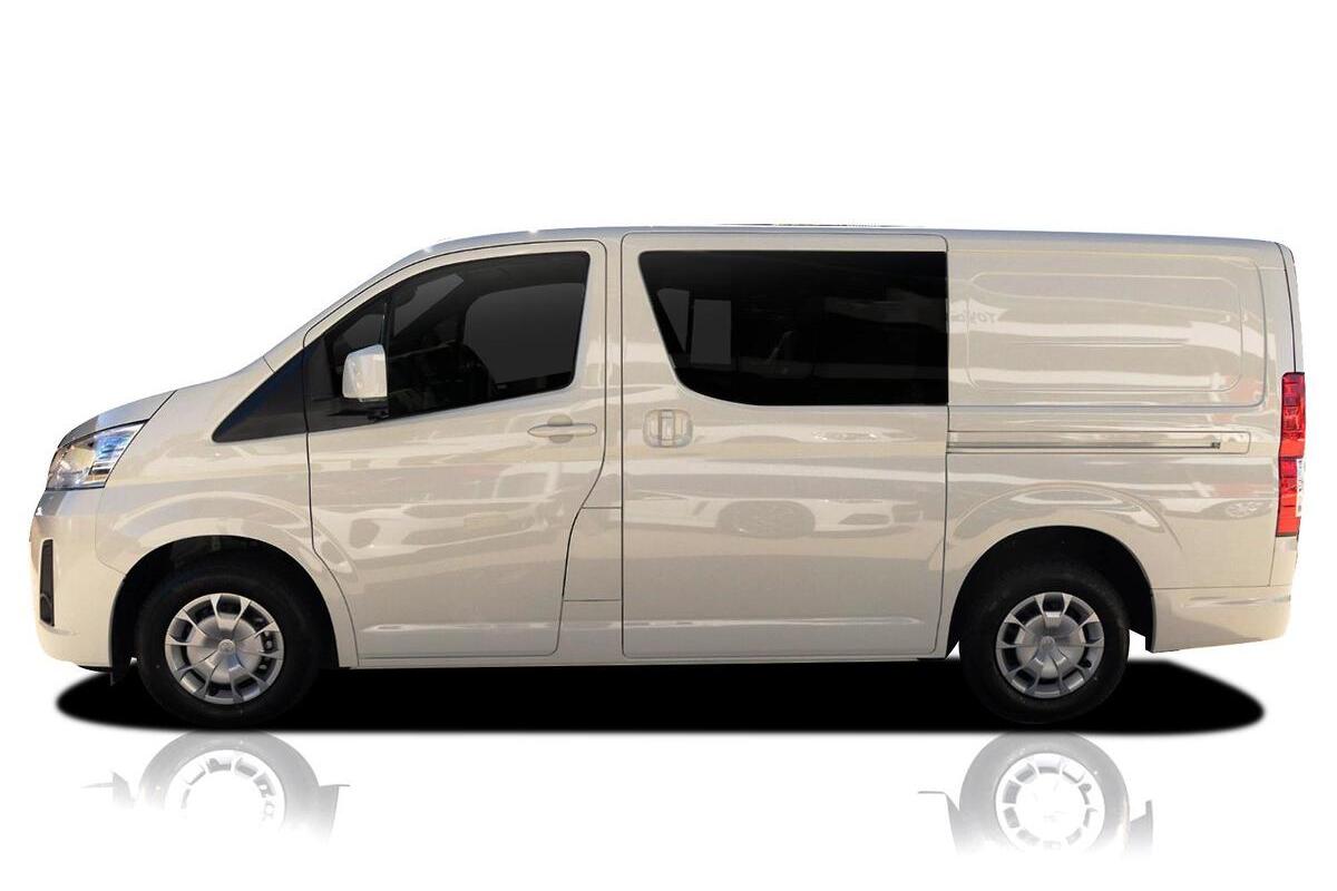 2024 Toyota Hiace LWB Auto image 5