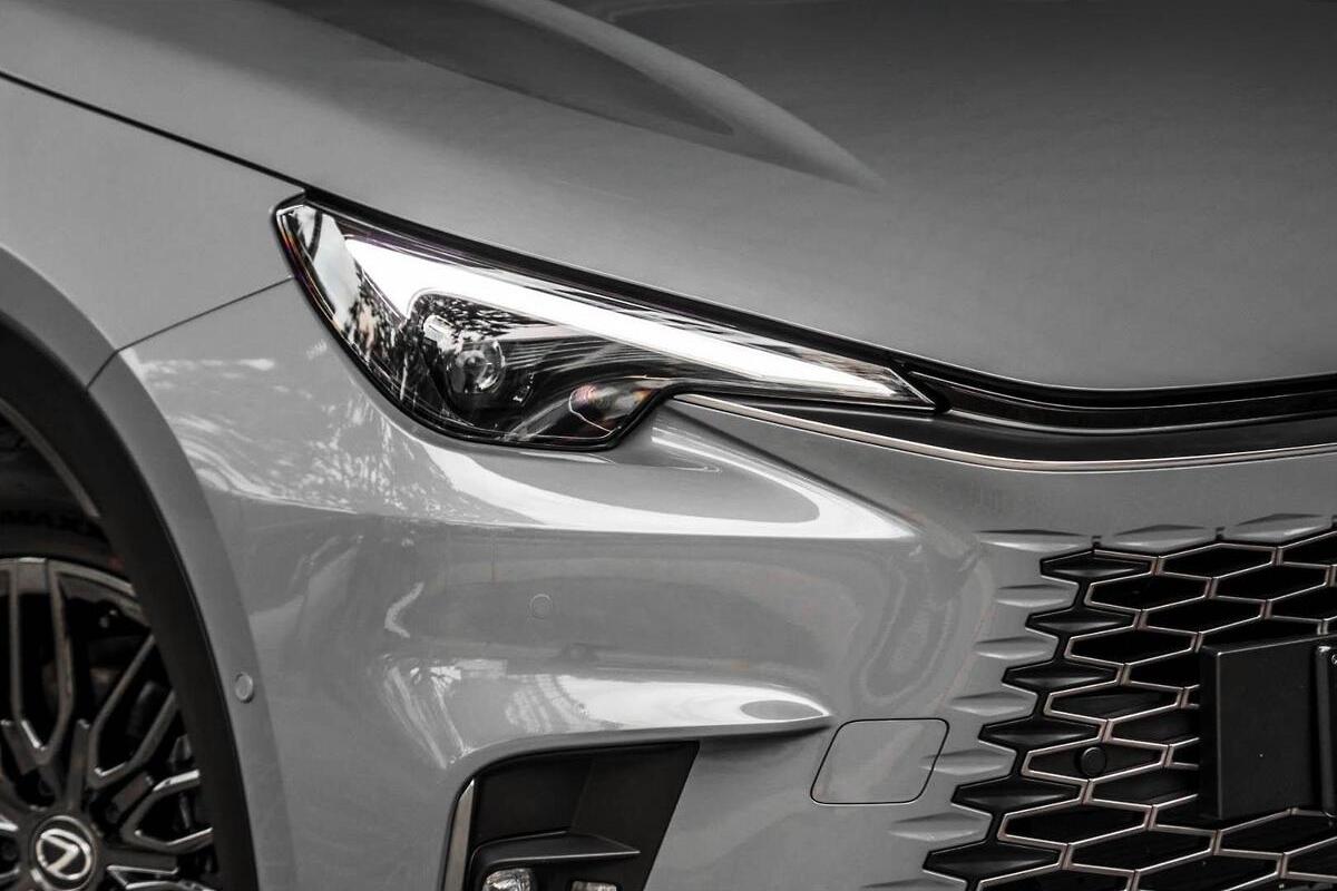 2024 Lexus LBX Sports Luxury Auto 2WD image 16