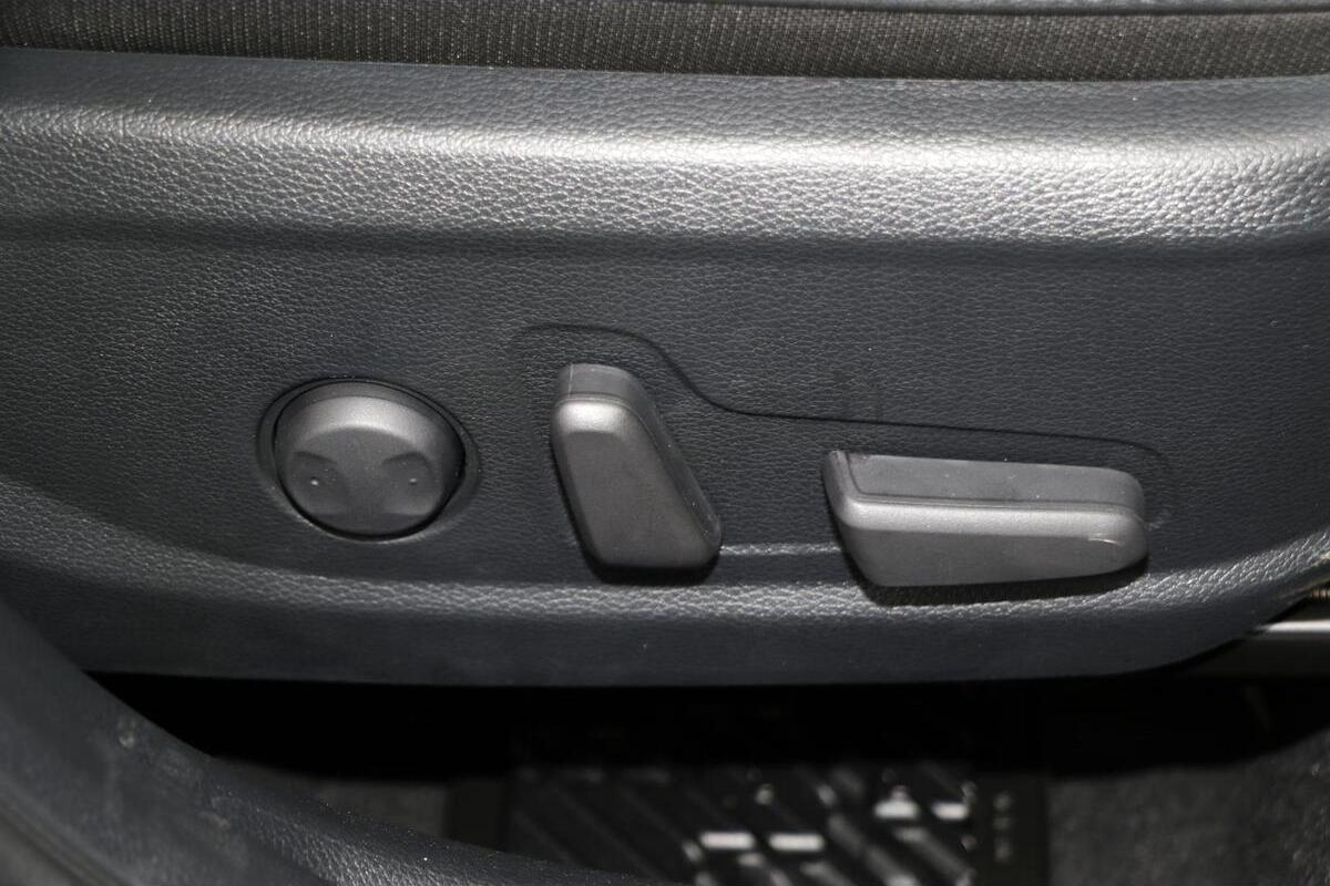 2024 Kia Seltos GT-Line Auto AWD MY25 image 16