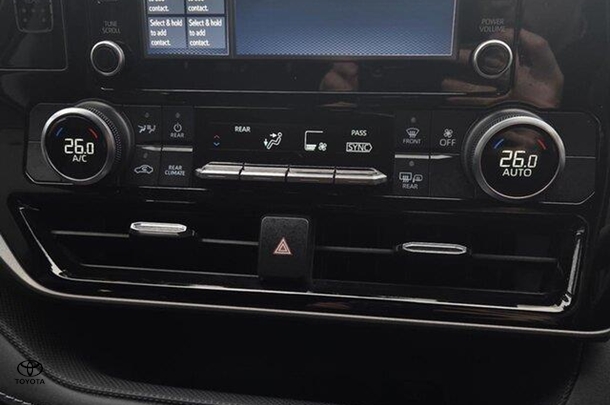 2022 Toyota Kluger Hybrid GX image 20