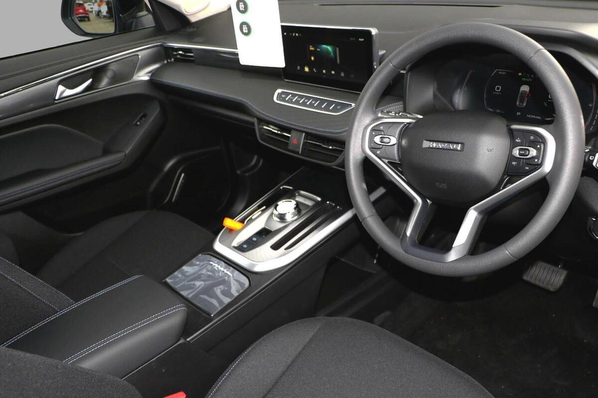 2024 GWM Haval Jolion Premium Hybrid Auto image 5