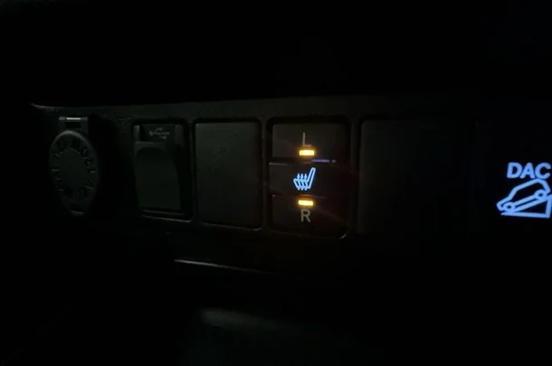 2021 Toyota Hilux SR5 image 26