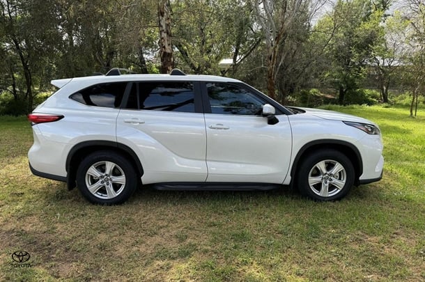 2023 Toyota Kluger GX AWD image 3