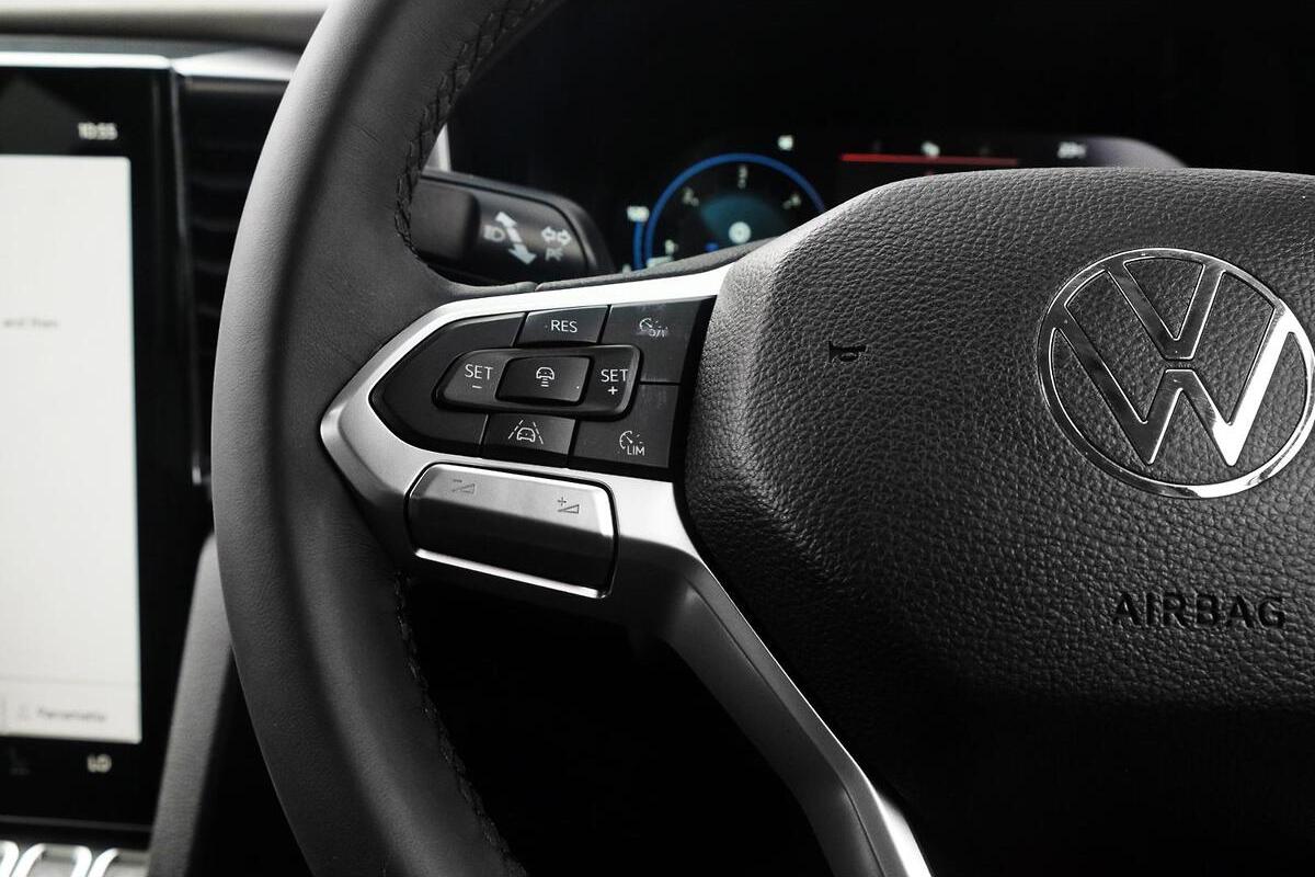 2024 Volkswagen Amarok TDI600 Style NF Auto 4MOTION Perm MY23 Dual Cab image 12