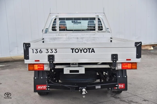 2023 Toyota Hilux 4x2 Workmate image 4