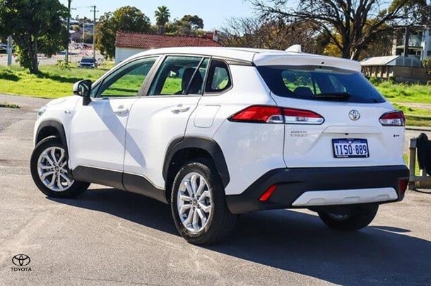 2024 Toyota Corolla Cross HV GX image 2