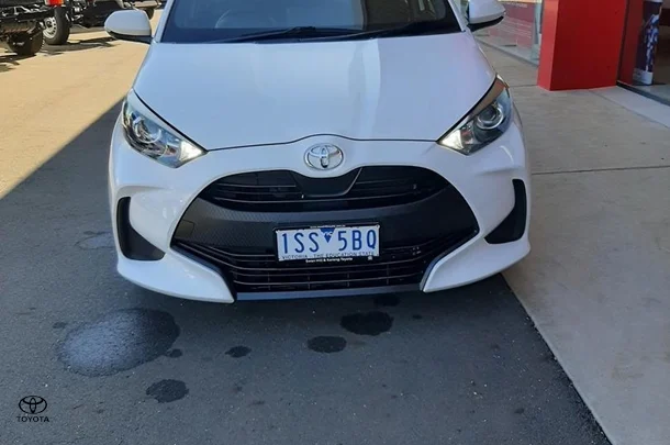 2020 Toyota Yaris Ascent Sport image 3