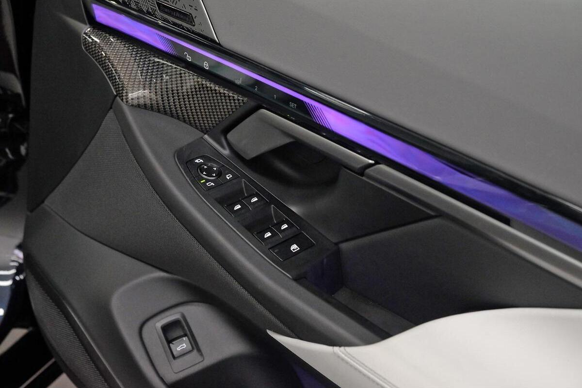 2025 BMW i5 M60 xDrive G60 Auto AWD image 12