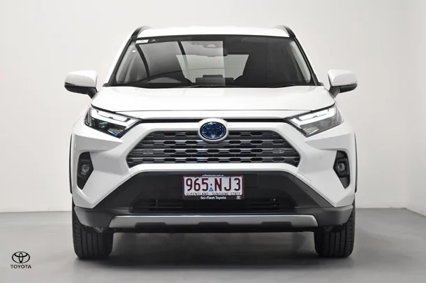 2024 Toyota RAV4 Hybrid GXL-2WD image 2