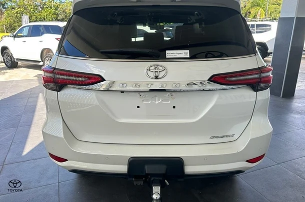 2021 Toyota Fortuner Crusade image 5