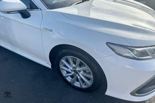 2021 Toyota Camry Hybrid Ascent image 10