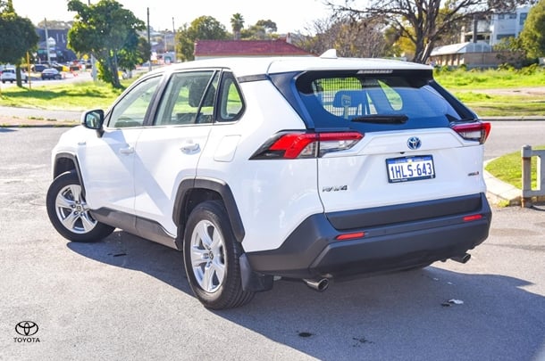 2021 Toyota Rav4 Hybrid GX-2WD image 2